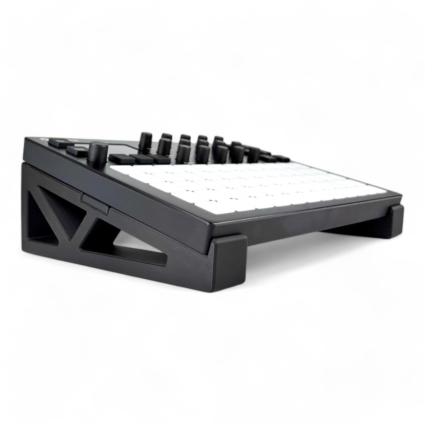 Stand for Polyend Synth/Tracker/Play - 15 degrees