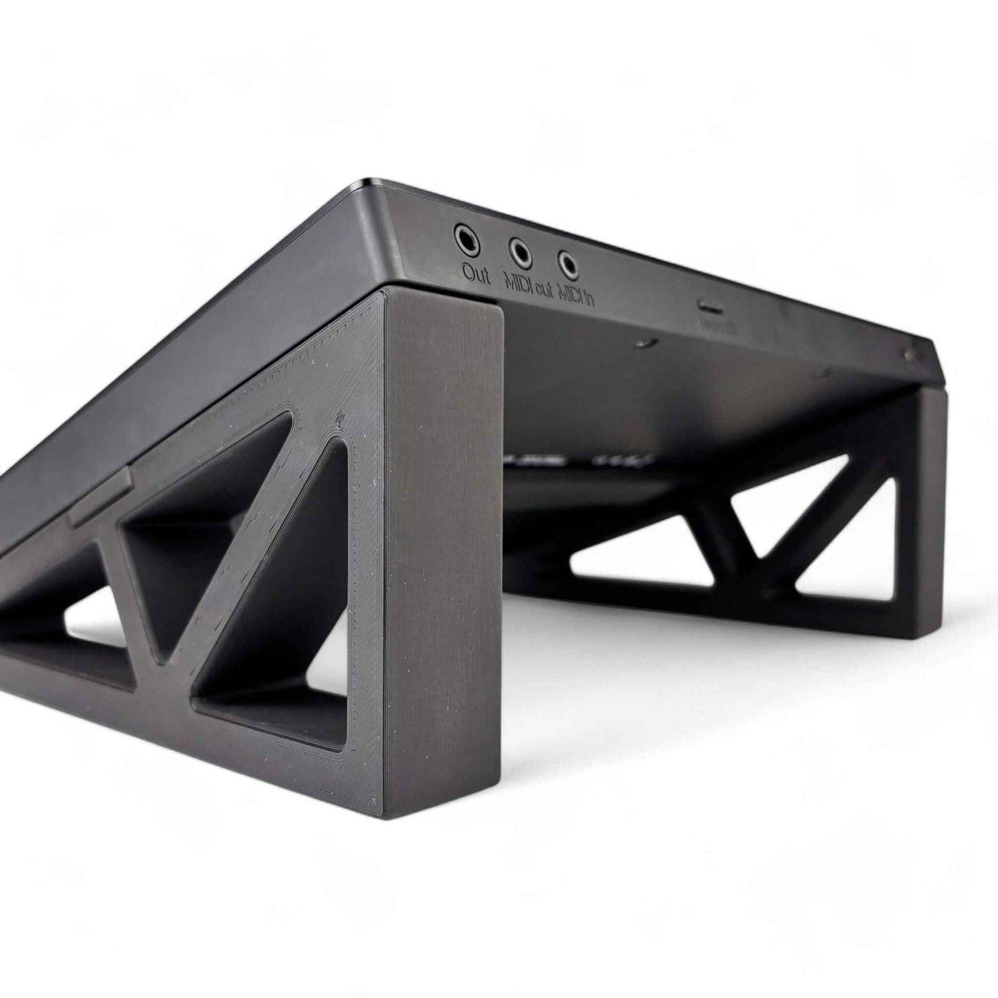 Stand for Polyend Synth/Tracker/Play - 20 degrees