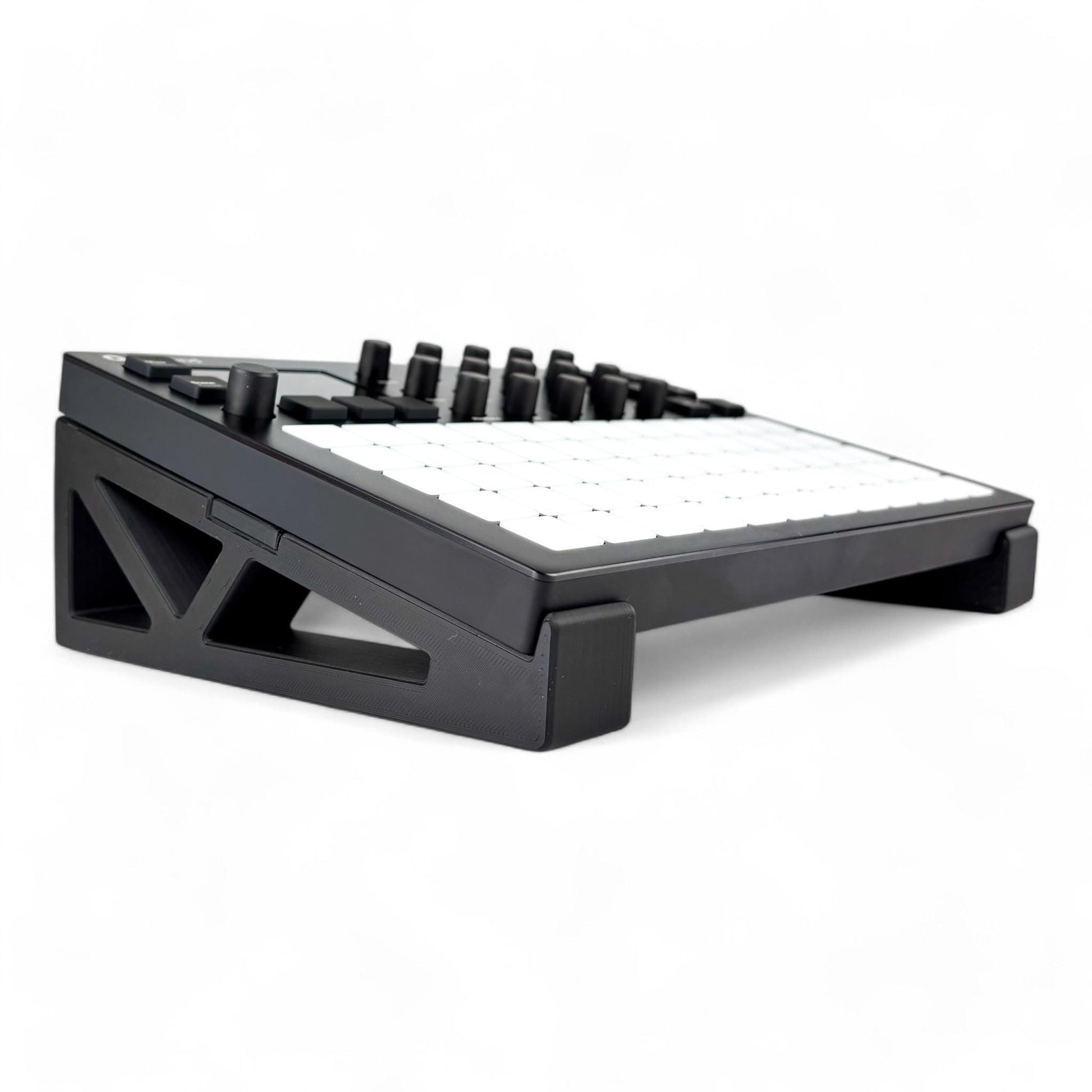 Stand for Polyend Synth/Tracker/Play - 15 degrees